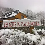 Les Du Pla De Moura Люс-Сен-Совёр